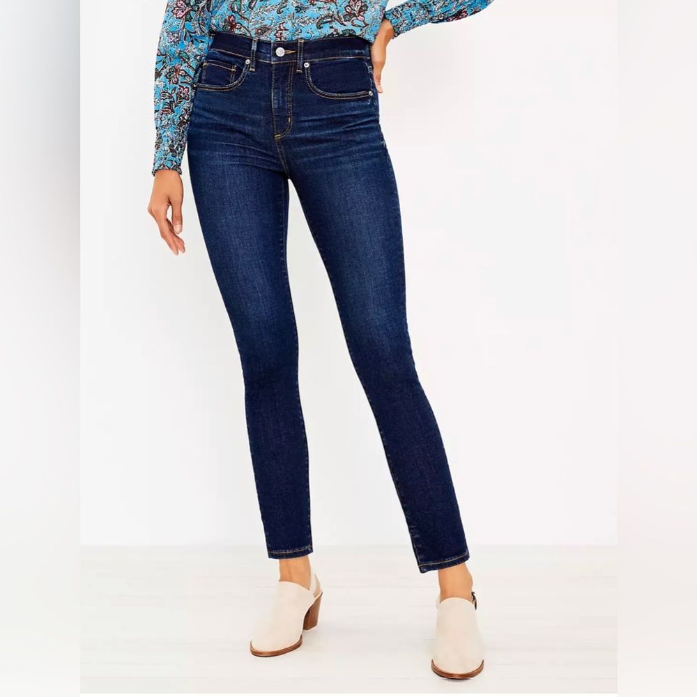 LOFT PETITE CURVY MID RISE SKINNY JEANS IN CLASSIC DARK INDIGO WASH